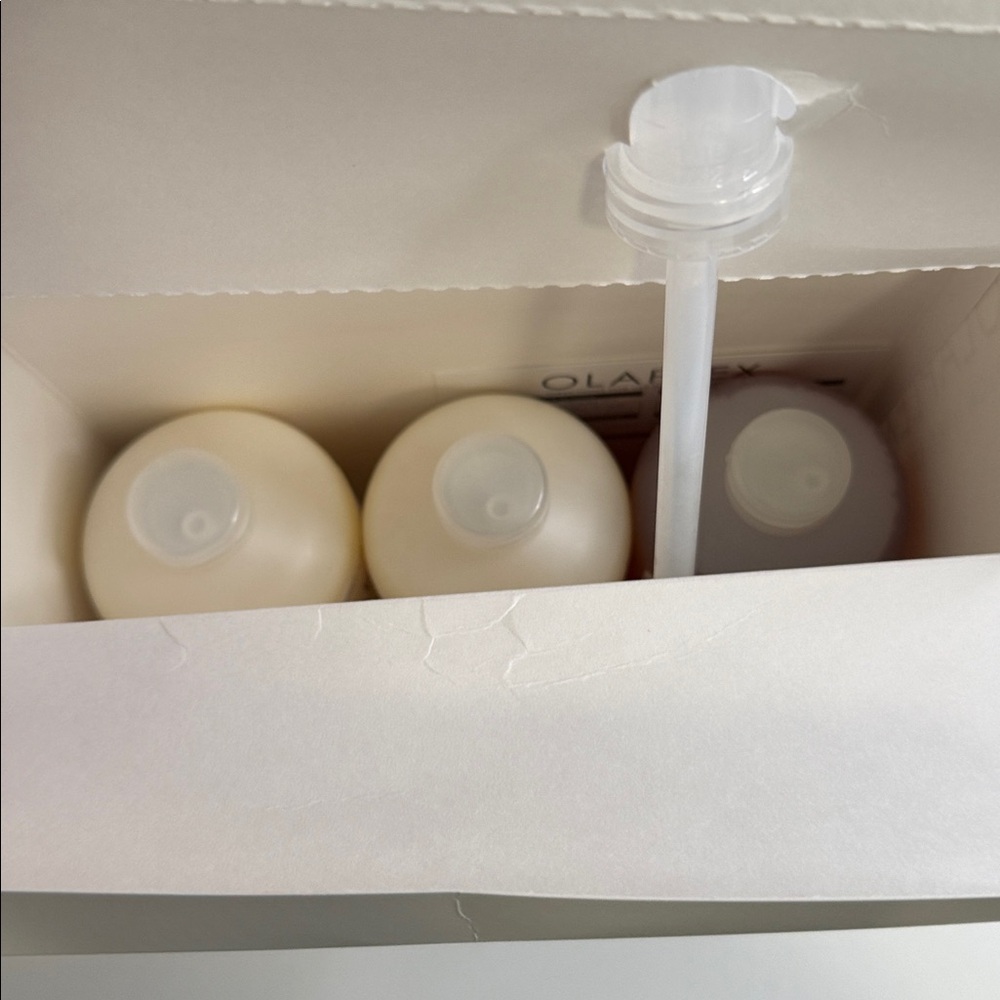 OLAPLEX Professional Hair Care Kit - Picture 2 of 4